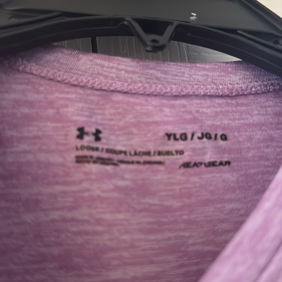 Under Armour Dri -Fit TShirt - Size Youth Large - Color is a light purple - Picture 2 of 4